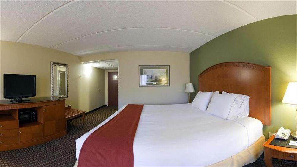Holiday Inn Express & Suites Charlotte Arpt-Belmont By Ihg Eksteriør billede