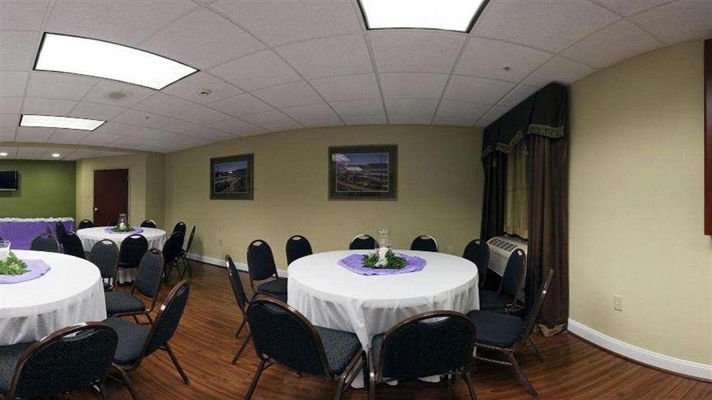 Holiday Inn Express & Suites Charlotte Arpt-Belmont By Ihg Eksteriør billede