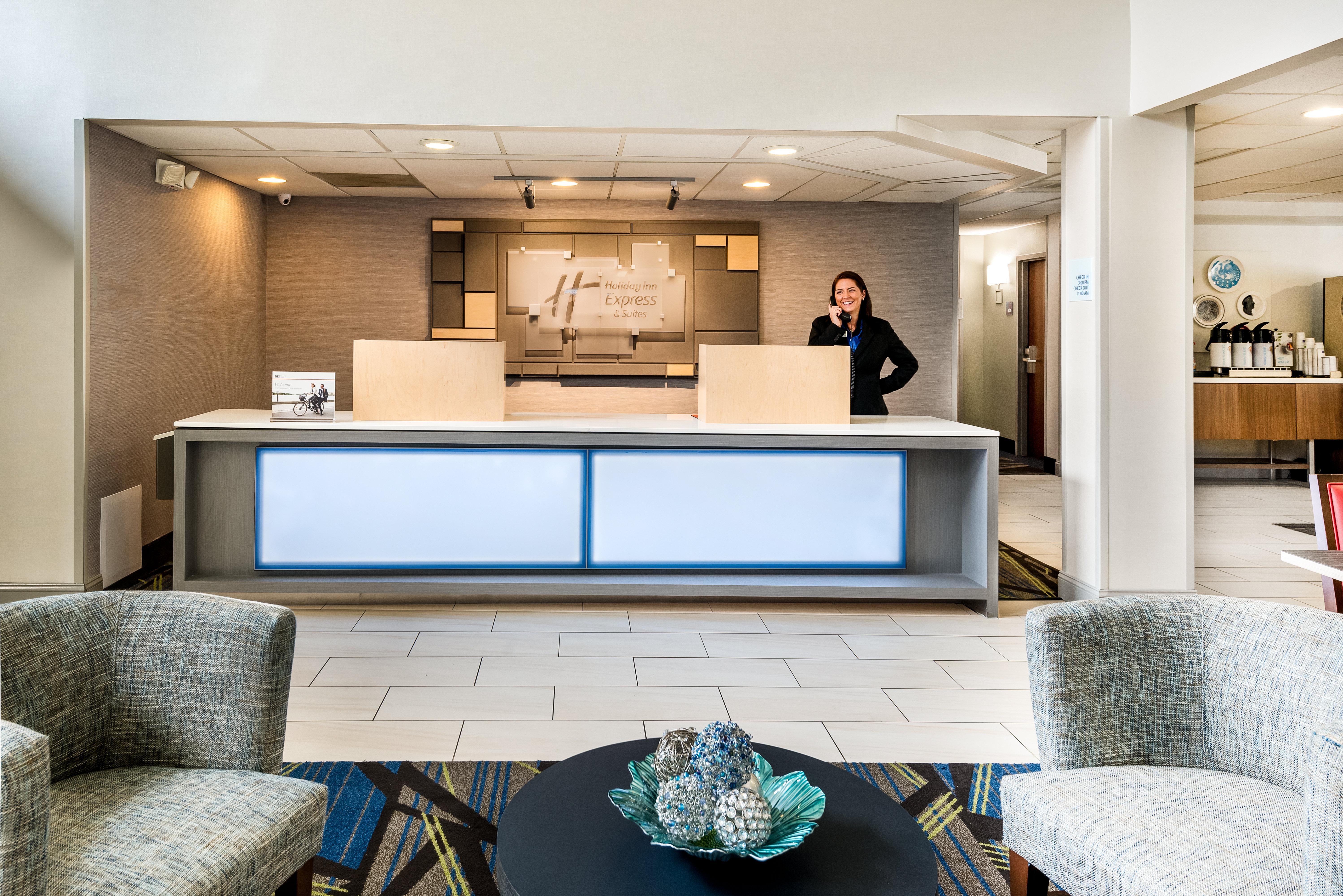 Holiday Inn Express & Suites Charlotte Arpt-Belmont By Ihg Eksteriør billede