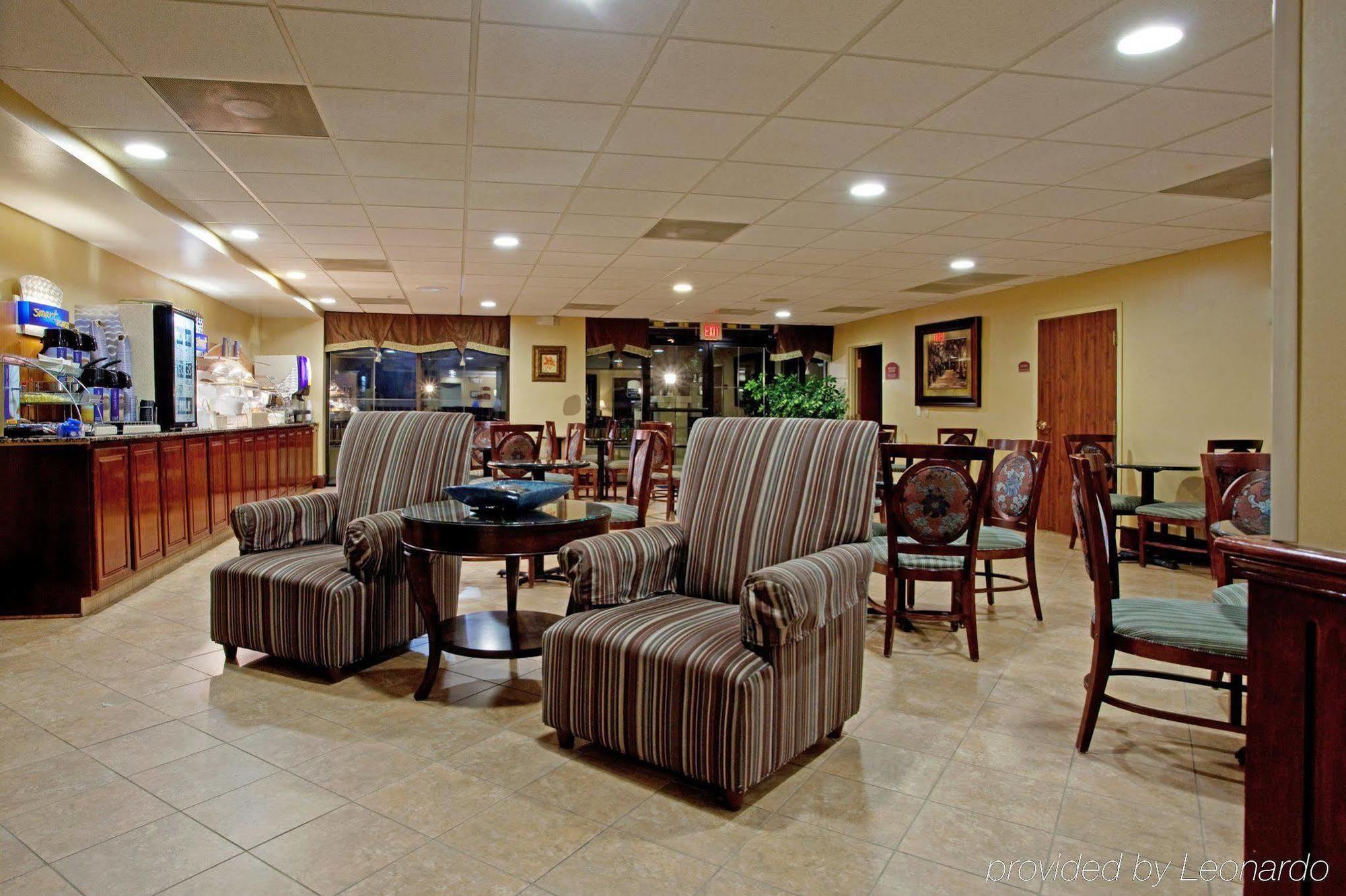 Holiday Inn Express & Suites Charlotte Arpt-Belmont By Ihg Eksteriør billede
