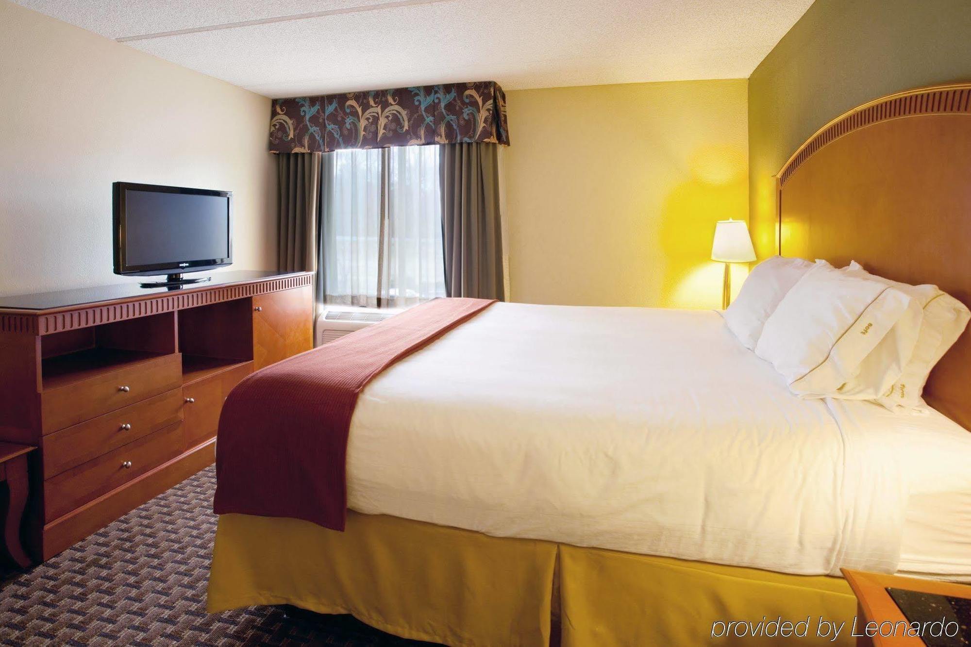 Holiday Inn Express & Suites Charlotte Arpt-Belmont By Ihg Værelse billede