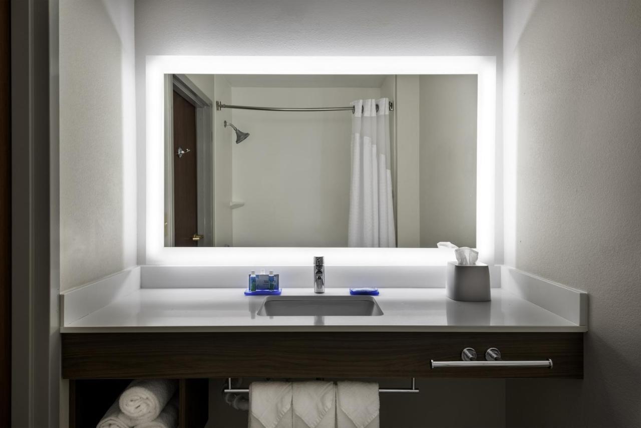 Holiday Inn Express & Suites Charlotte Arpt-Belmont By Ihg Eksteriør billede